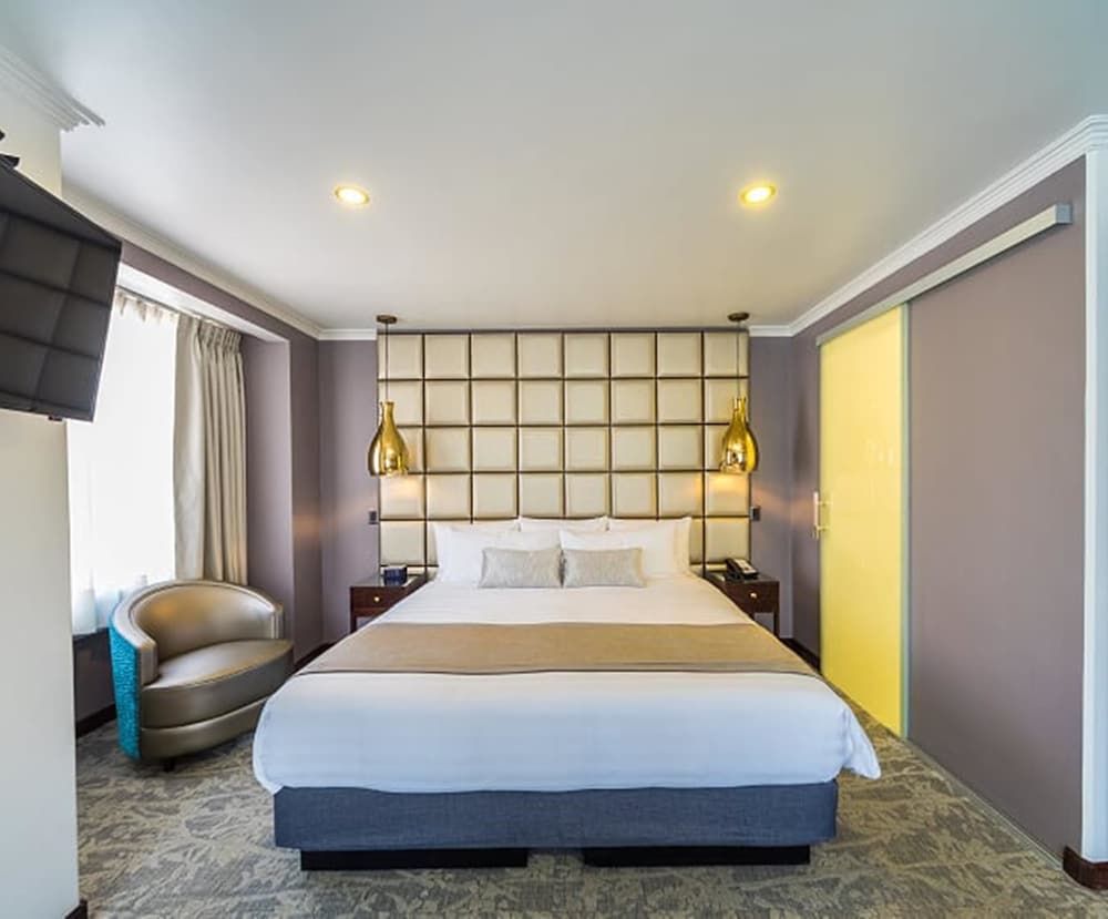 Ritz Apart Hotel Presidential Suite 2