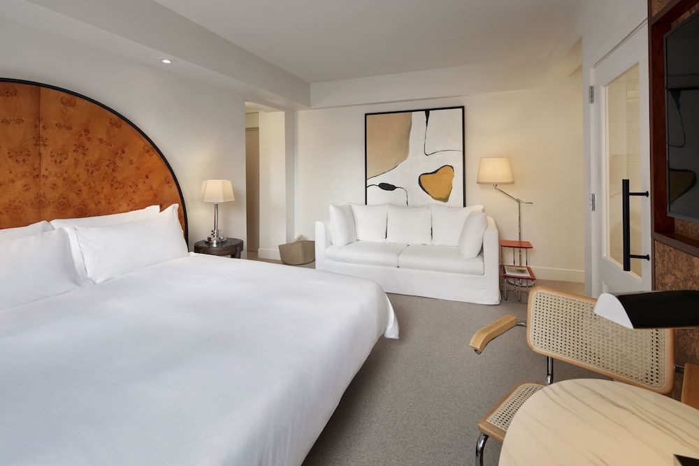 Lyle Washington D.C. Deluxe King