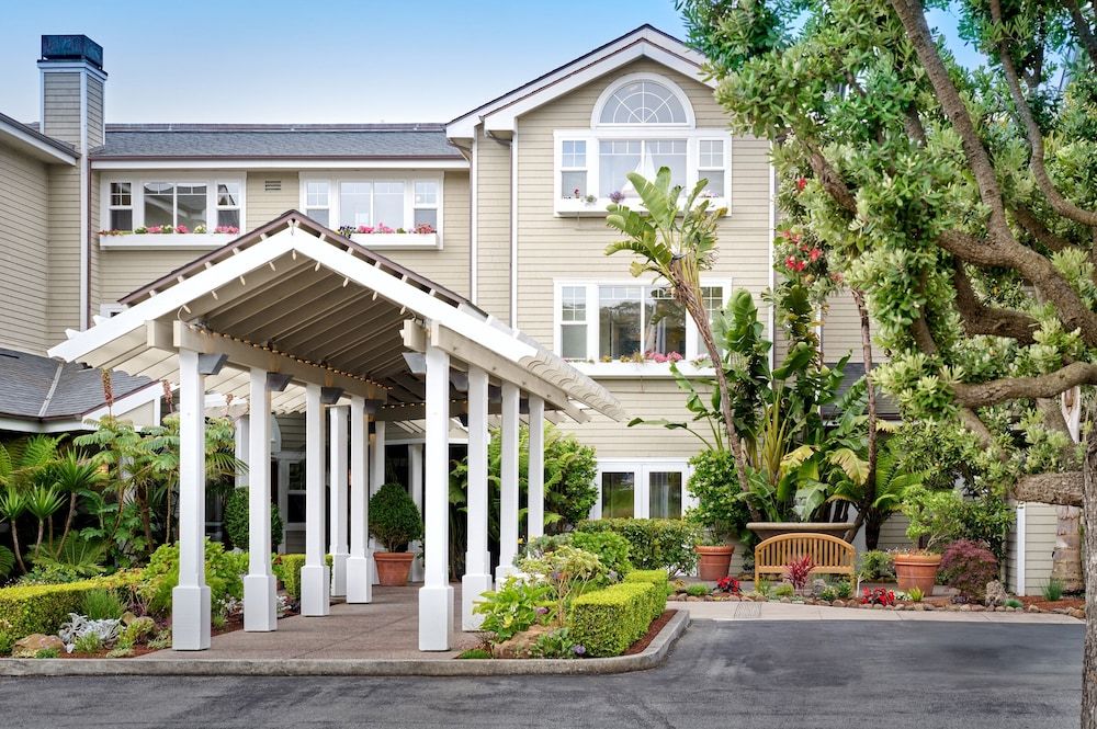 undefined The Beach House Hotel Half Moon Bay 2