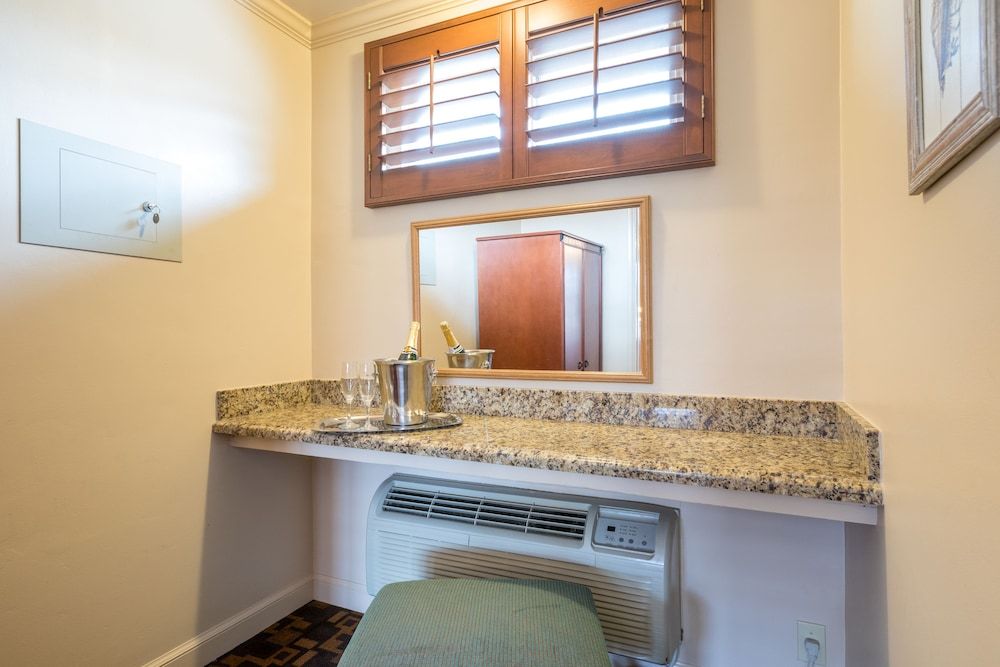 undefined Brisas del Mar, Inn at the Beach 9