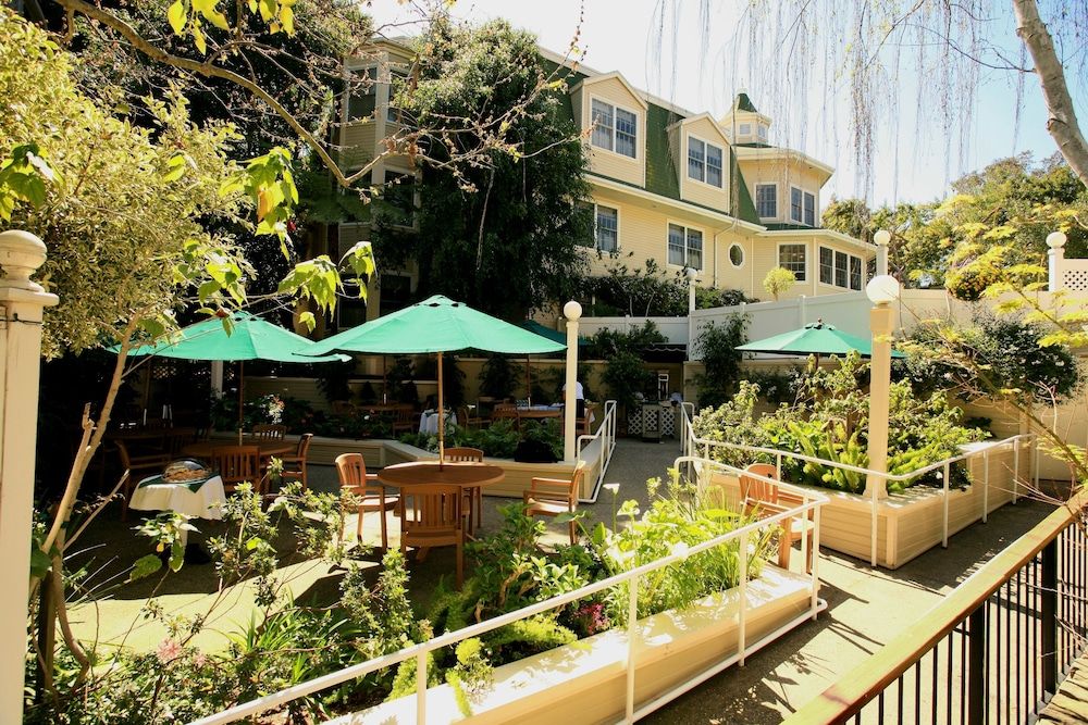 undefined Apple Farm 7