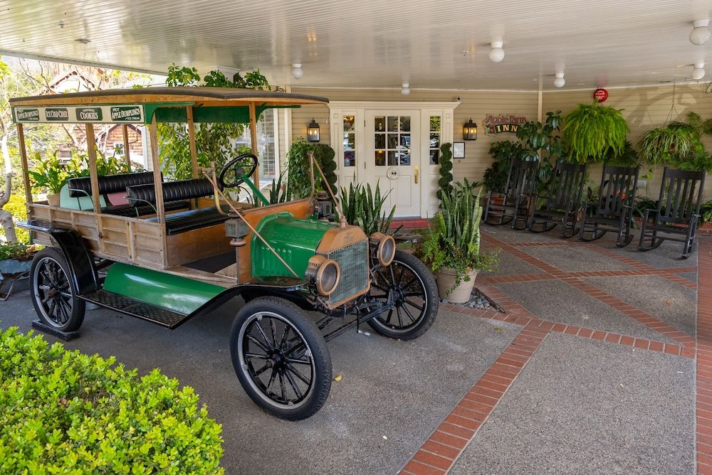 undefined Apple Farm 4