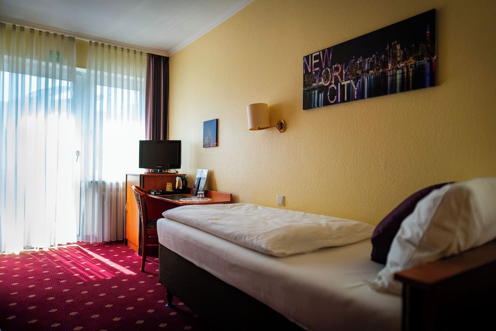 Standard Single Room, 1 Twin Bed, Balcony