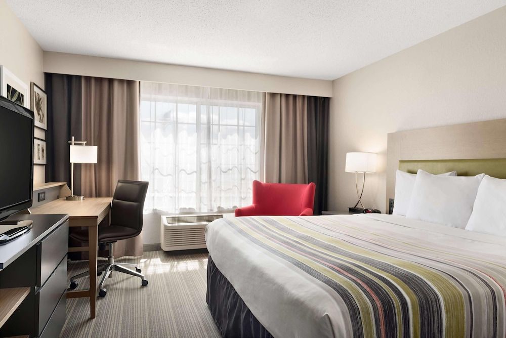 Suite, 1 King Bed, Non Smoking, Jetted Tub