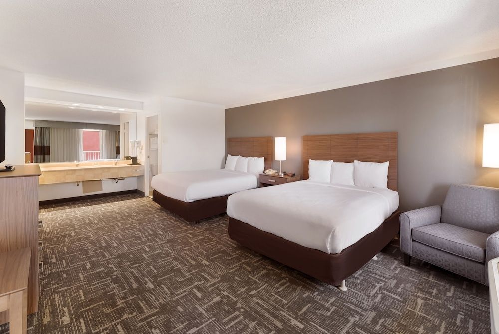 Standard Room, 2 Queen Beds, Non Smoking