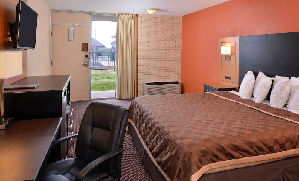 Room, 1 King Bed, Accessible, Non Smoking