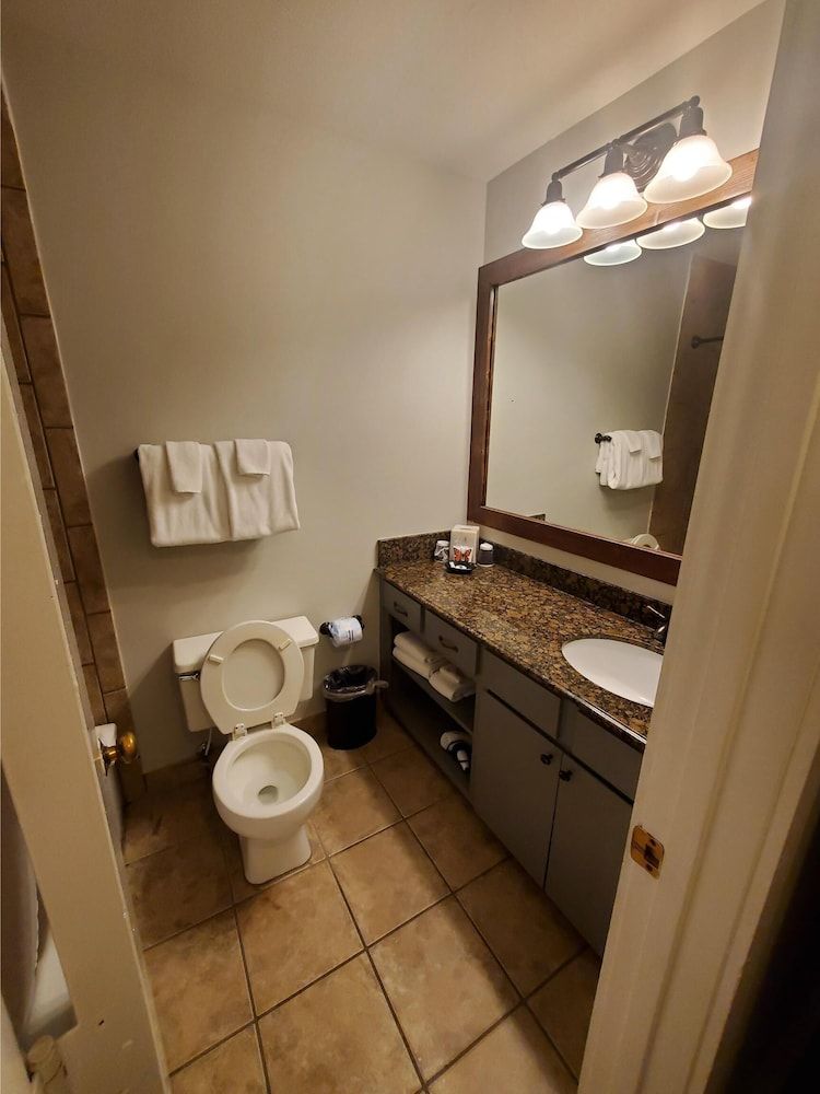 Callaway Resort & Gardens Cottage, 2 Bedrooms 5