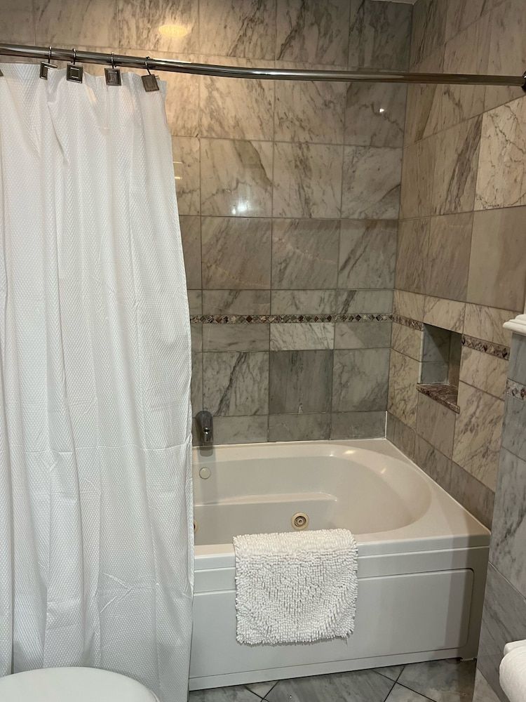 Heron House - Adult Only Tropical Queen 3