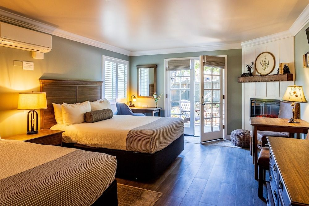 Cambria Pines Lodge Premium Room, 2 Queen Beds 2