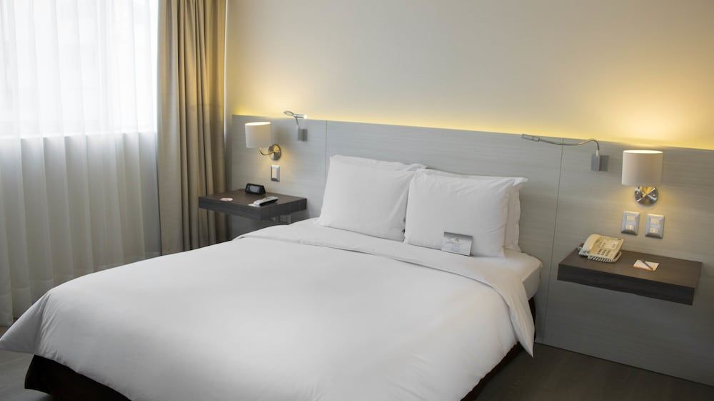 Sol de Oro Hotel & Suites Standard Room, 1 Double Bed 3