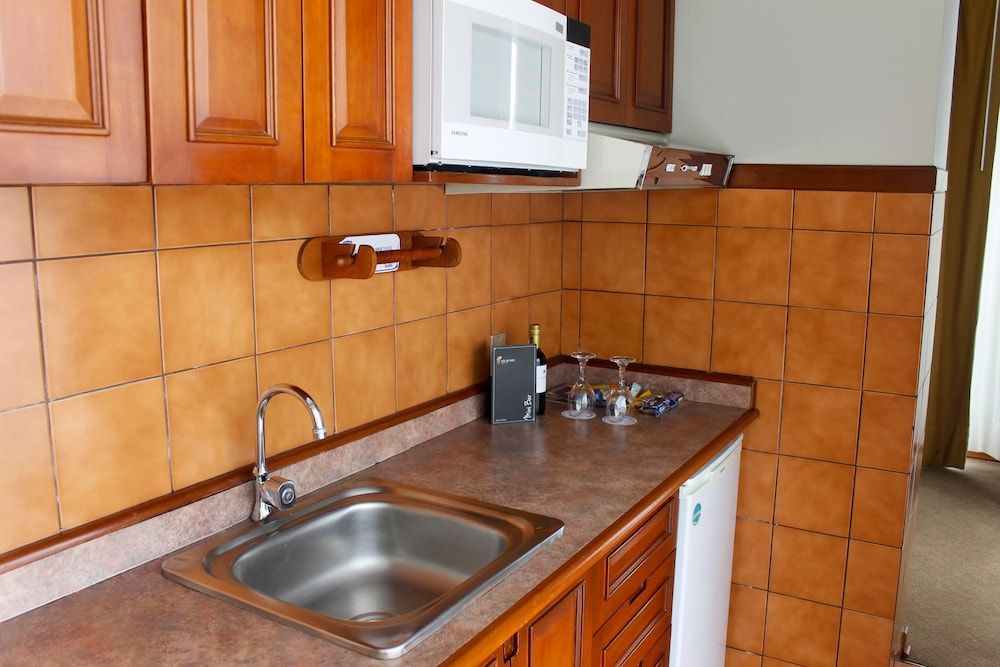 undefined Sol de Oro Hotel & Suites 5