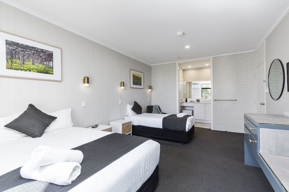 The Wine Vine Superior Twin Room 2