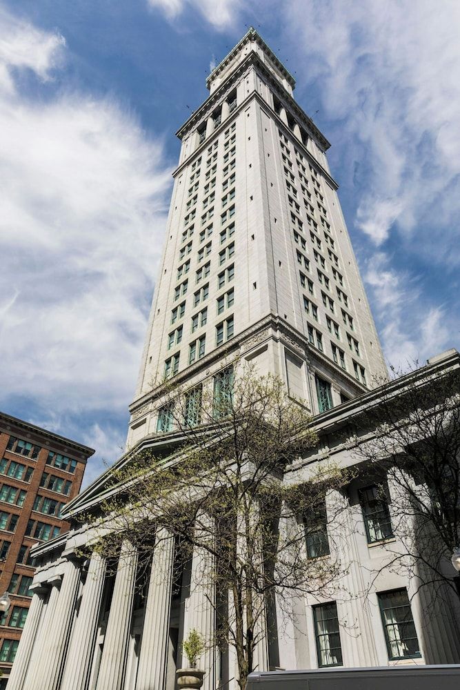 undefined Marriott Vacation Club® at Custom House, Boston 3