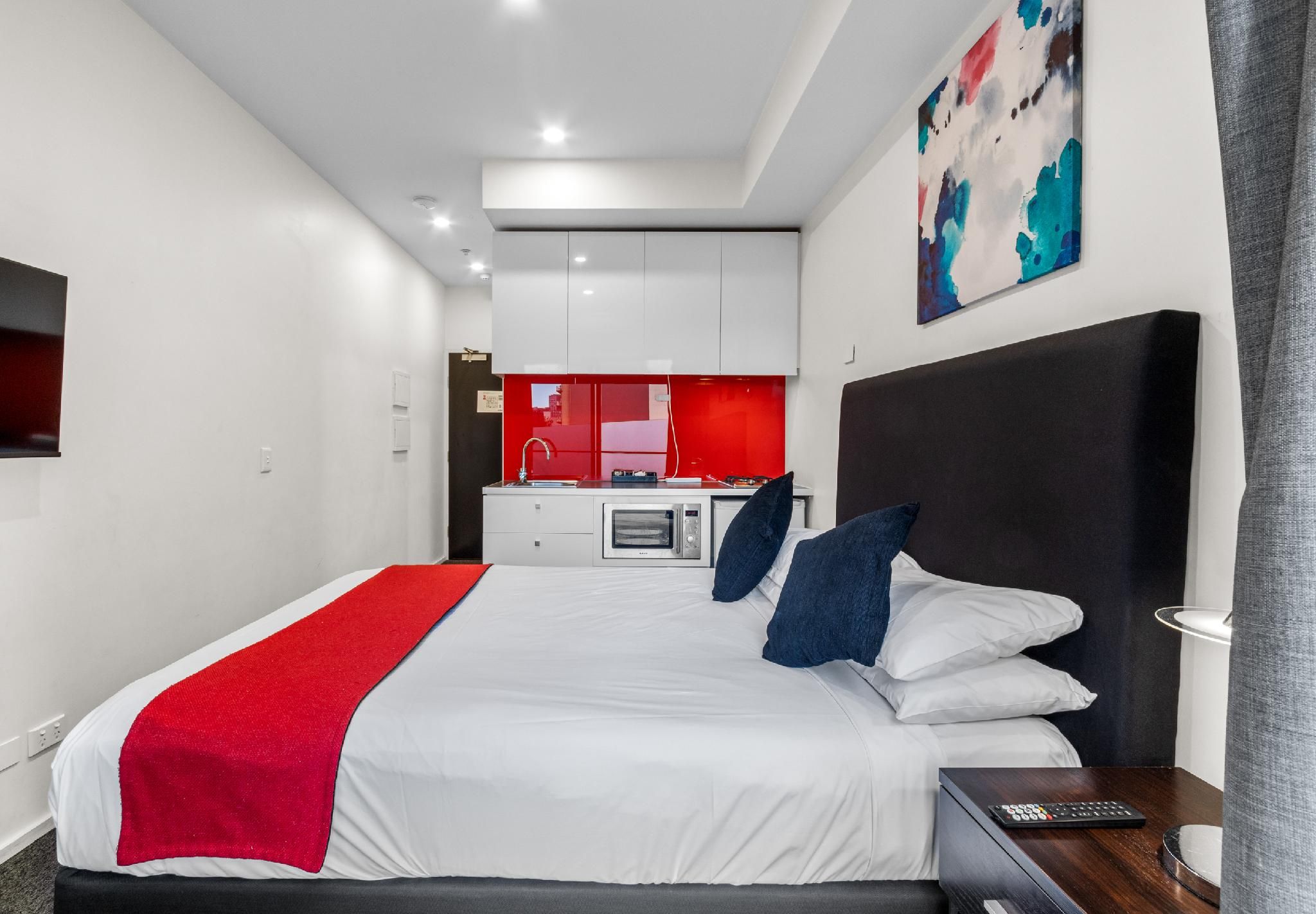 undefined Comfort Apartments on Elizabeth 5