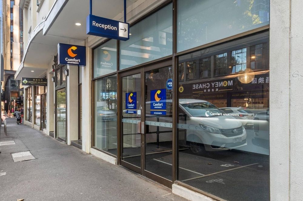 undefined Comfort Apartments on Elizabeth 2