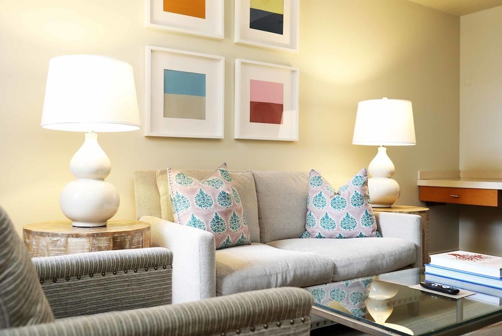 Mill Street Inn Duplex, 1 King Bed 4