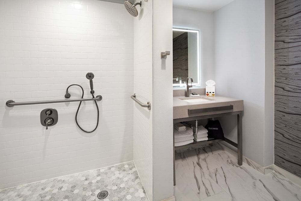 River Street Inn Standard Room, 1 Queen Bed, Historic View 7