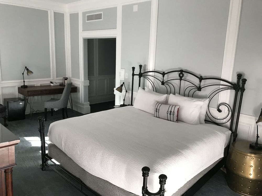 undefined River Street Inn 5