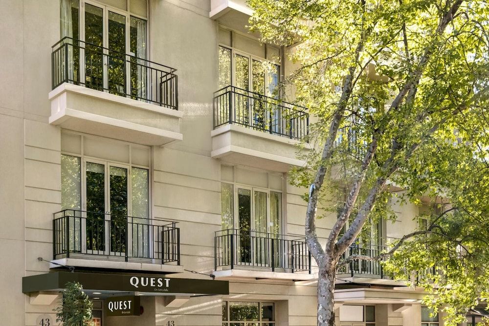 undefined Comfort Apartments Melbourne Central 5