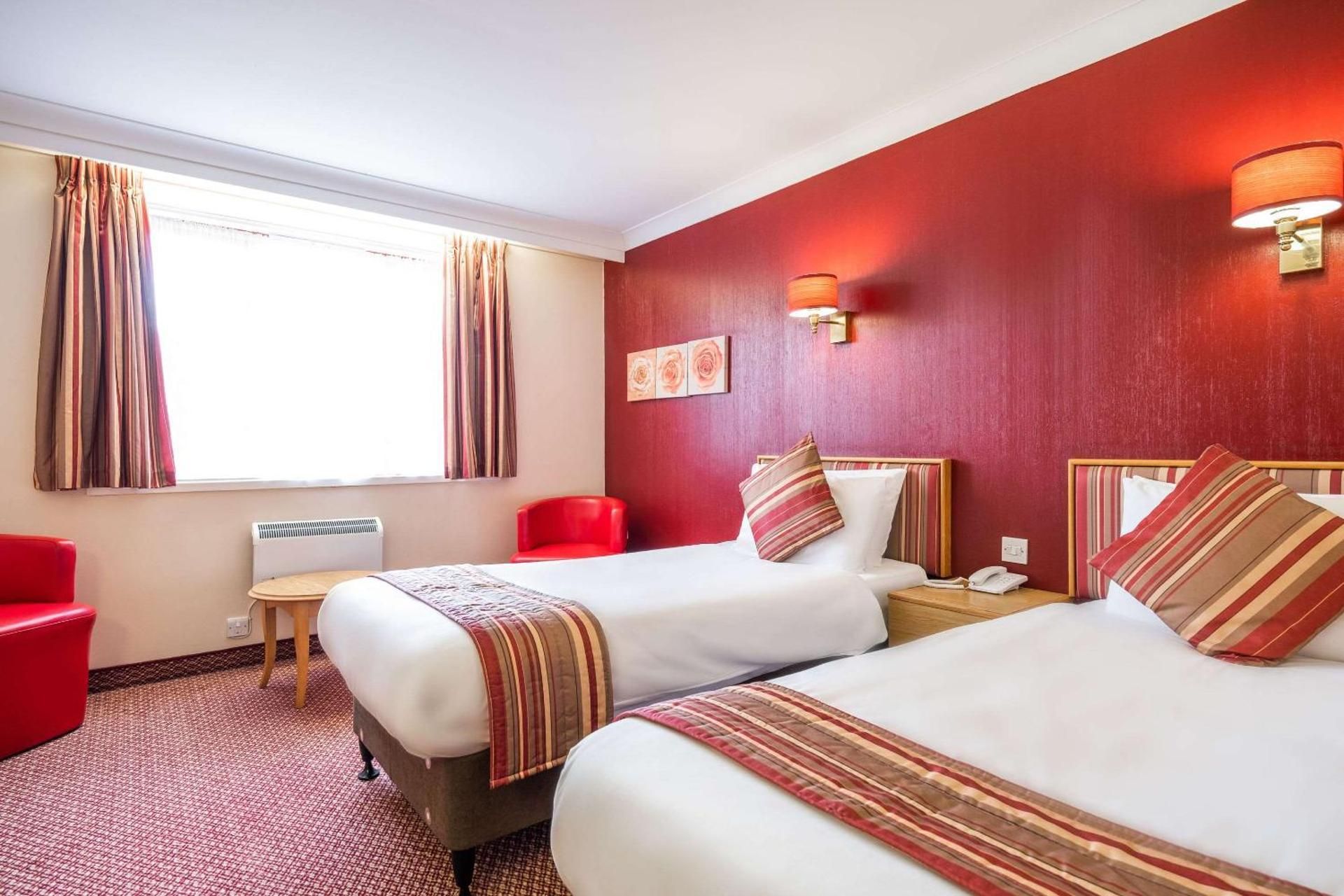 Standard - (2 Single Beds)