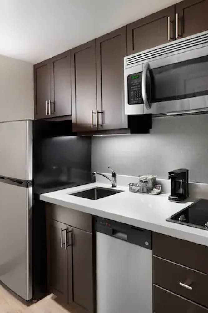undefined TownePlace Suites by Marriott Mississauga-Arpt Corp Ctr 6