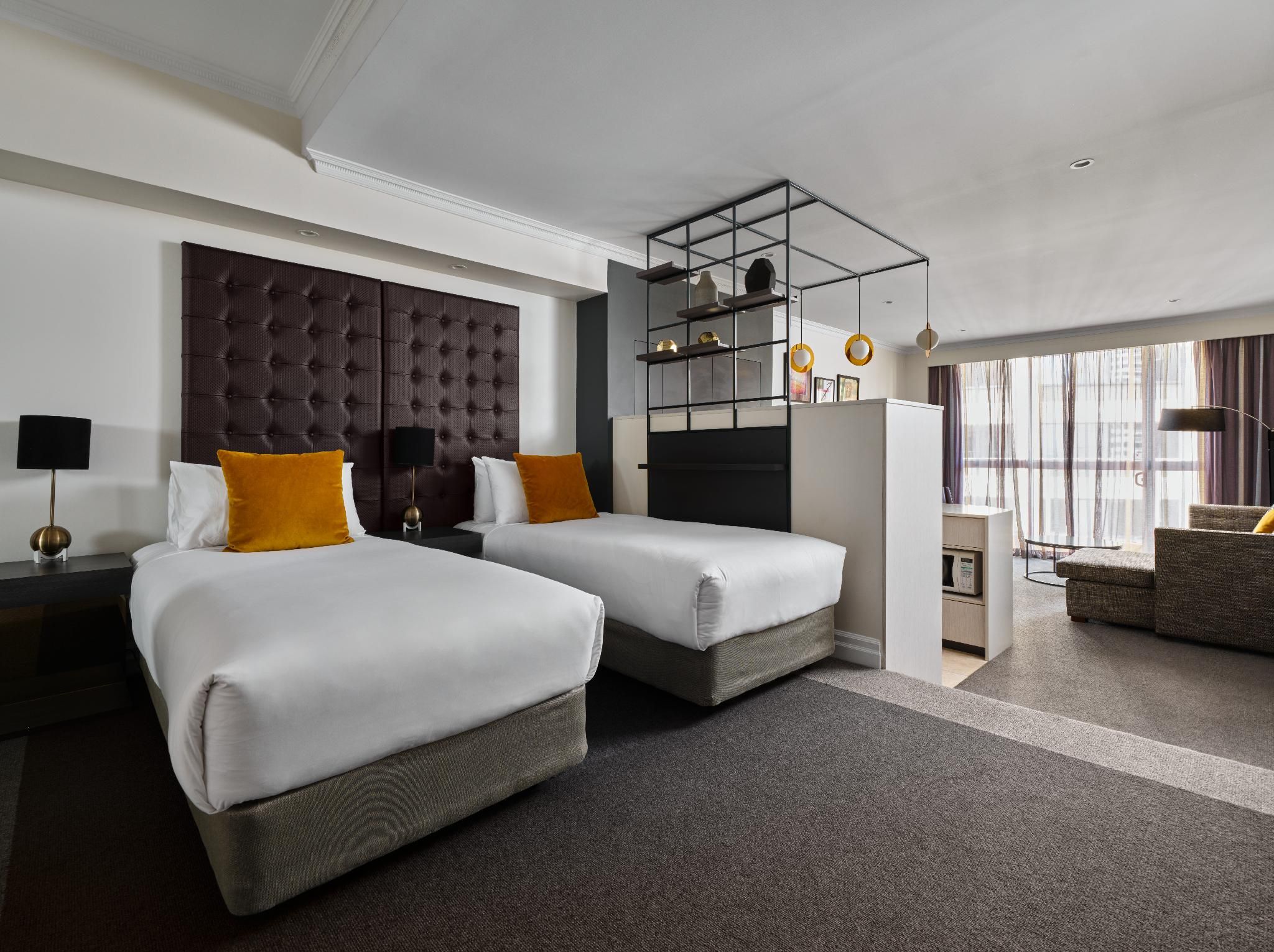 undefined Mantra 2 Bond Street Sydney 10