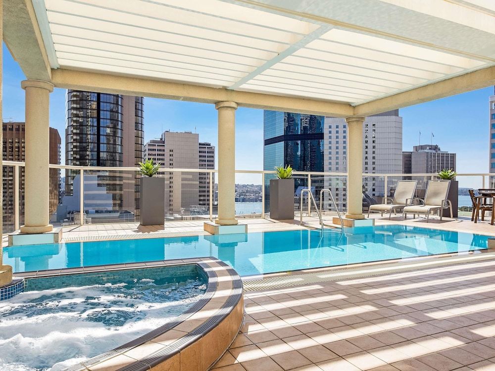 undefined Mantra 2 Bond Street Sydney
