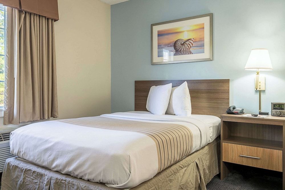 Standard Room, 1 Queen Bed, Non Smoking