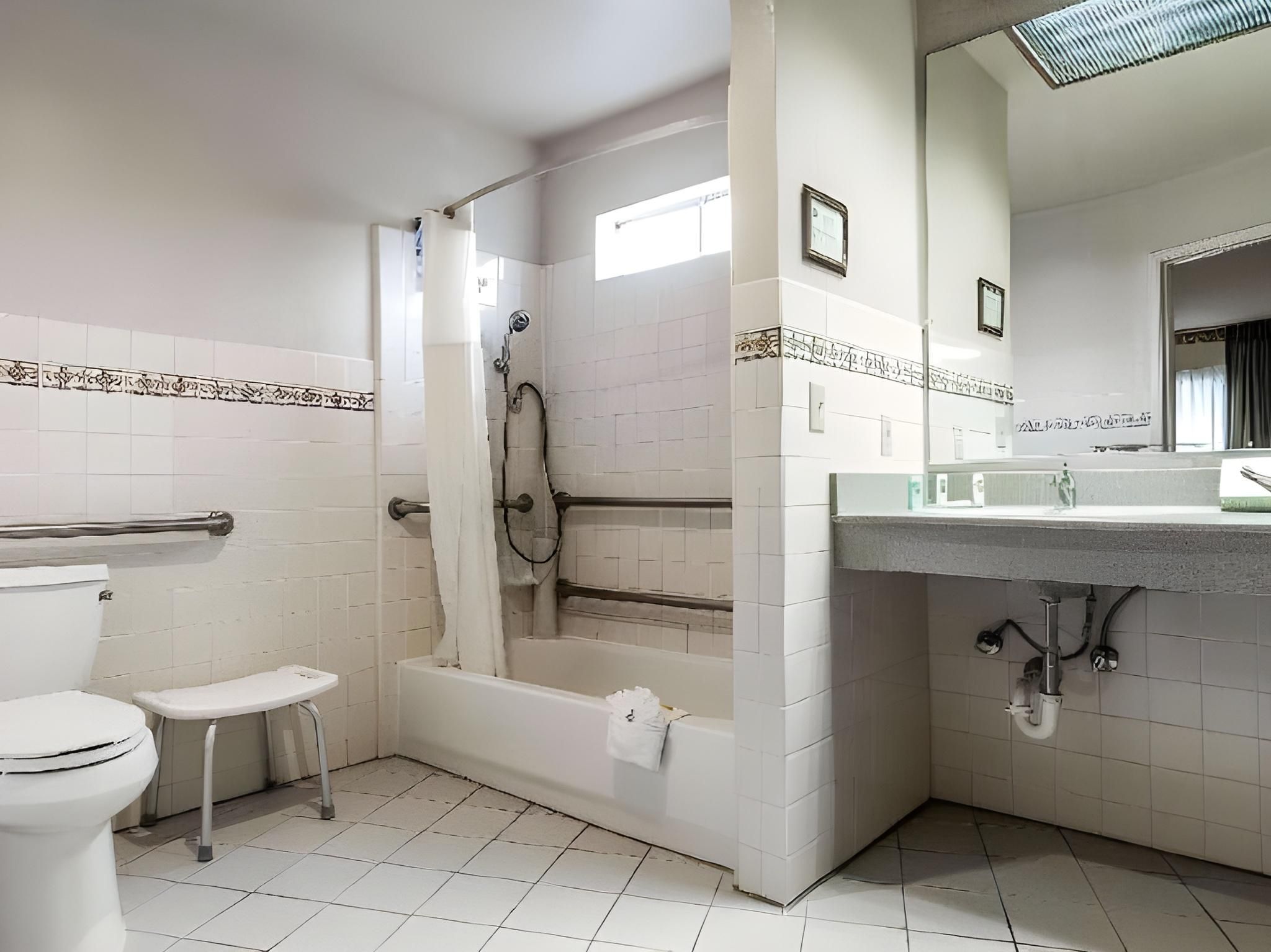 2 Double Beds, Nonsmoking, Accessible