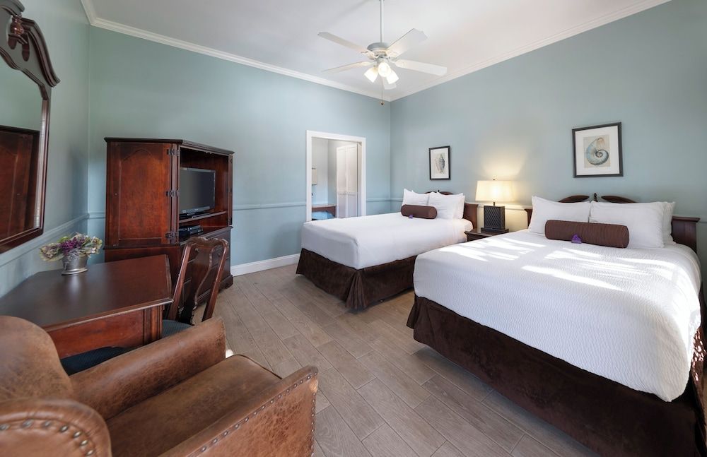 undefined Lavender Inn by the Sea 3