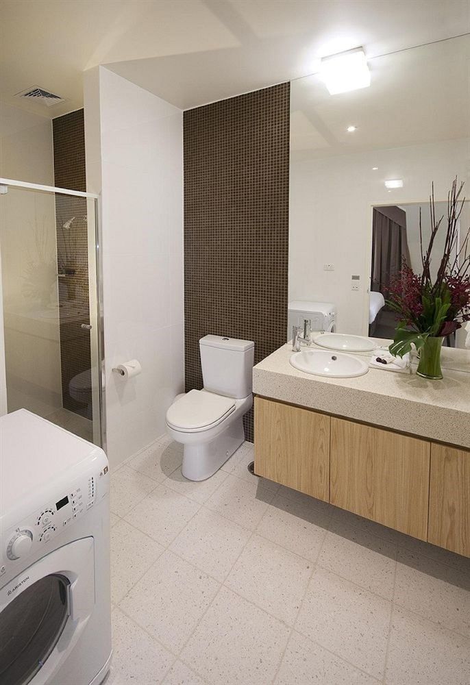 Majestic Old Lion Apartments Apartment, 1 Bedroom, Annex Building 2