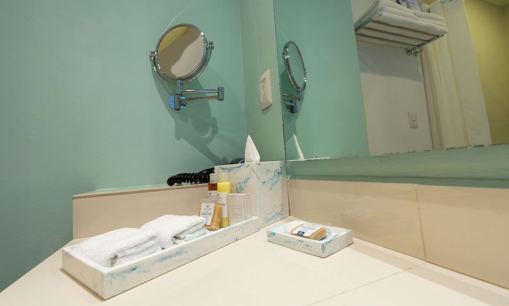 Cancun Bay All Inclusive Hotel Standard Room 5