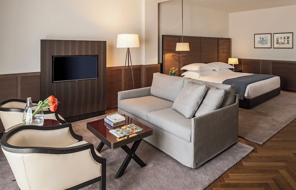 The David Citadel Jerusalem Junior Suite with Balcony and Old City View. 3