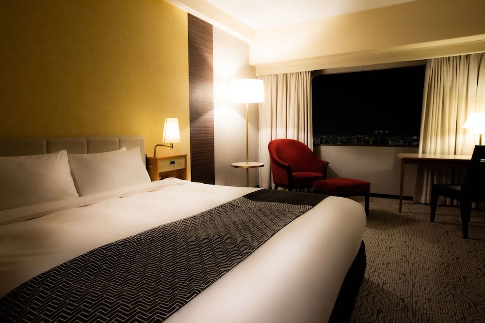 Moderate Double Room Smoking - Breakfast Included
