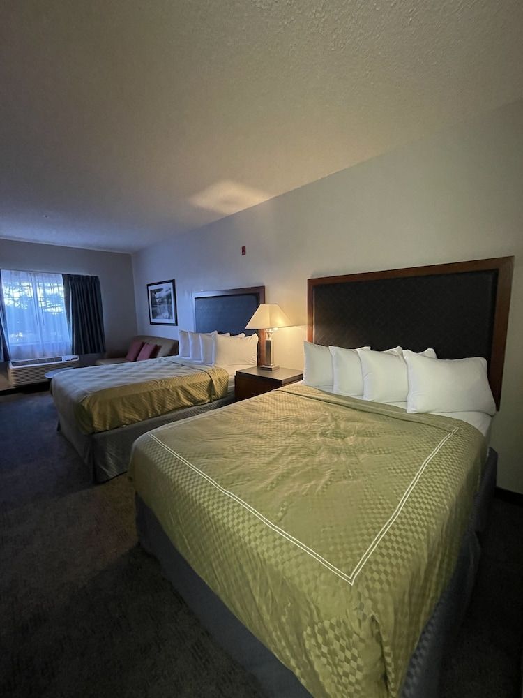 Standard Room, 2 Queen Beds, Non Smoking