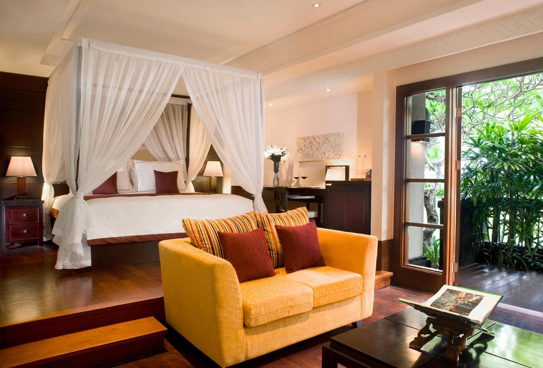 Honeymoon Villa with Private Pool with Free Return Airport Transfer