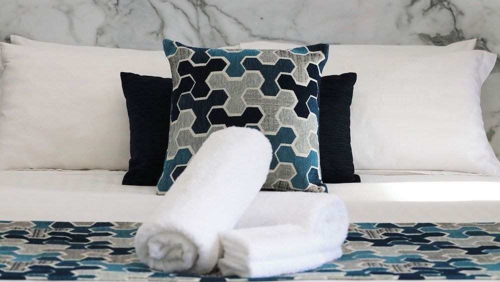 Hilltop Motel Family Room