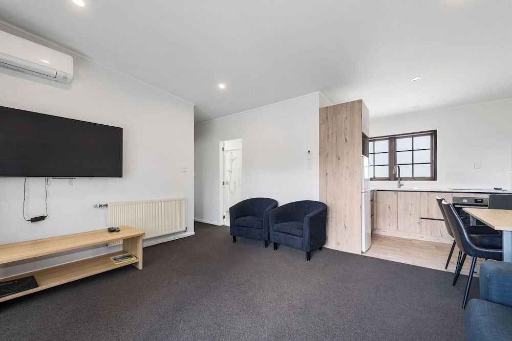 Wylie Court Two Bedroom Apartment 9