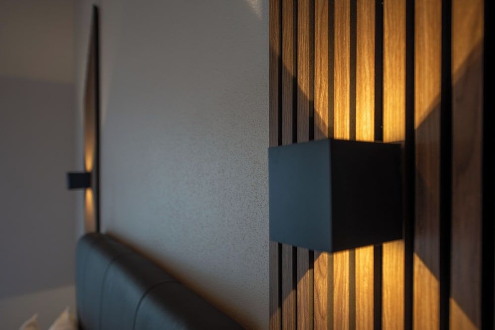 Wylie Court Executive Apartment with Spa Pool 13