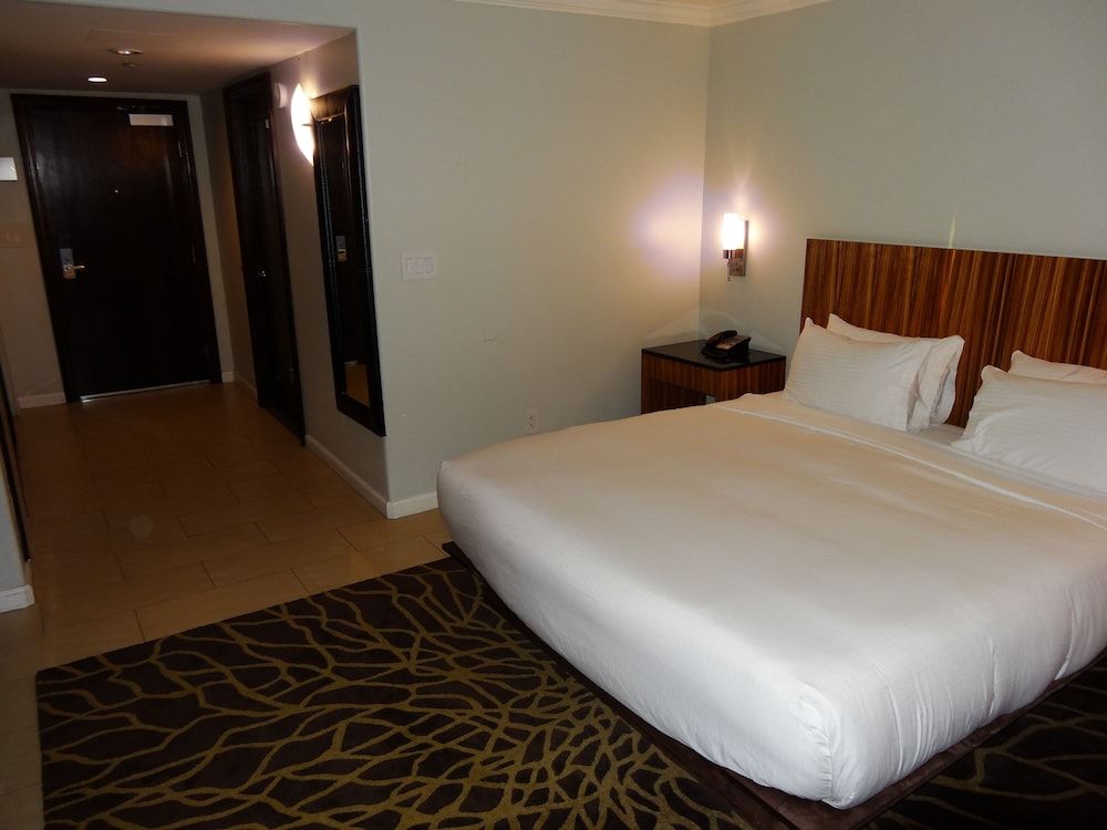 Suite, Ocean View