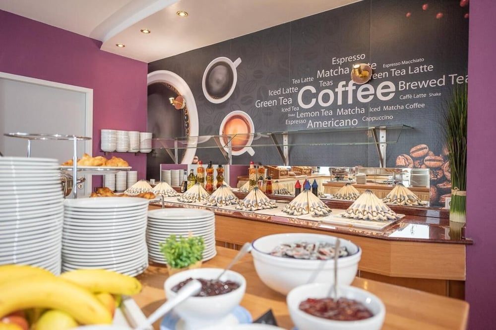 undefined Hotel Hanseport Hamburg 8