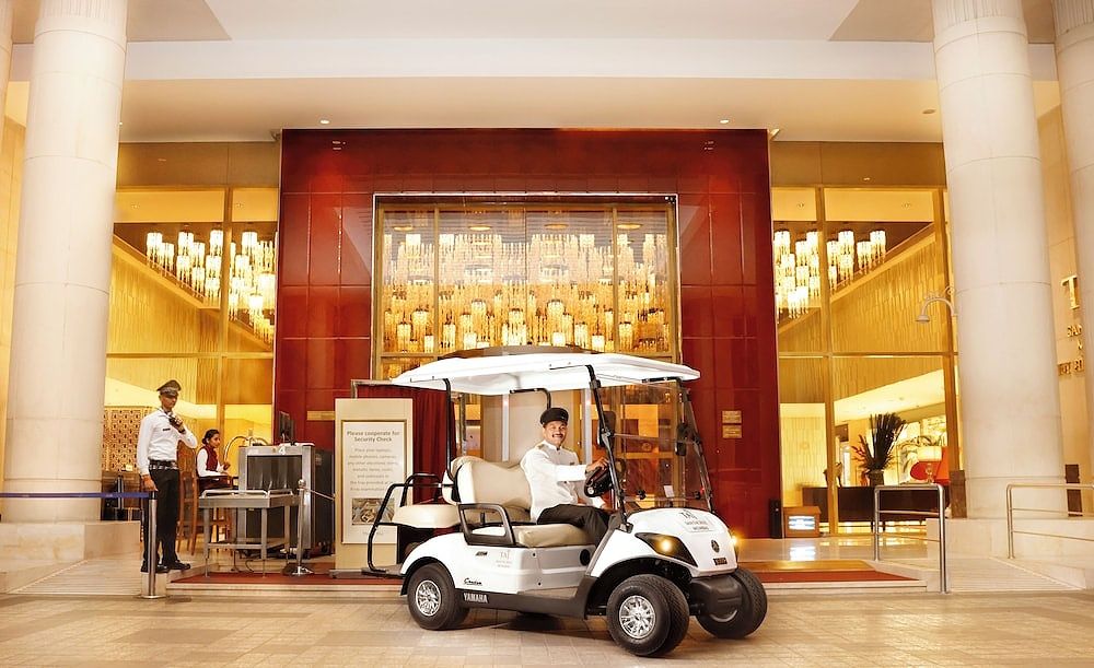 undefined Taj Santacruz  7