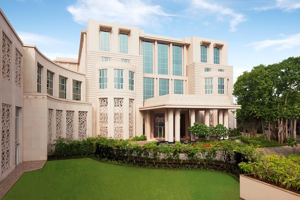 undefined Taj Santacruz  6