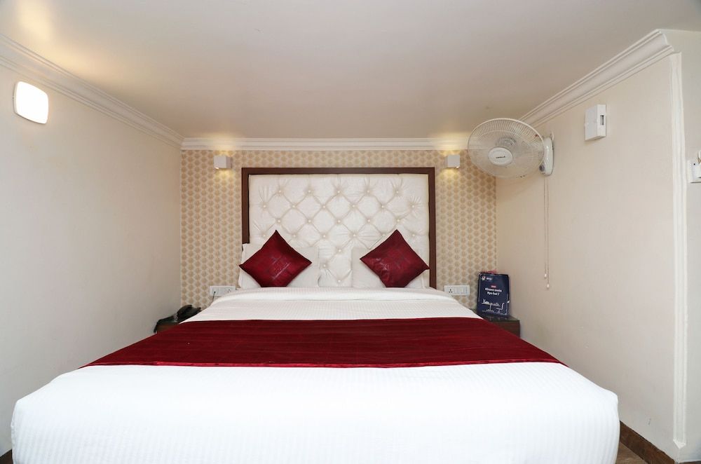 OYO 3614 Hotel Pandav Double or Twin Room 6