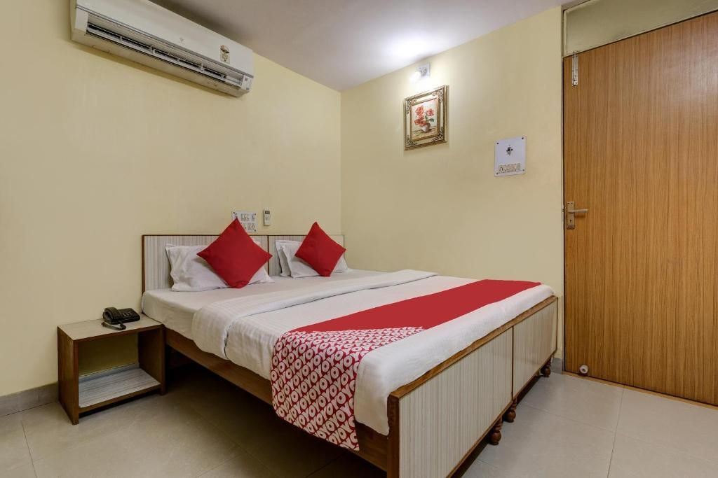 OYO 4283 Hotel Satguru Saver Double