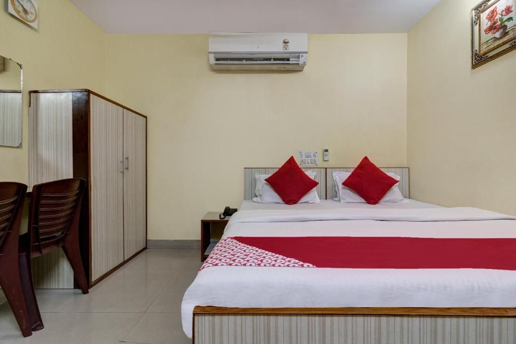 OYO 4283 Hotel Satguru Saver Double 5