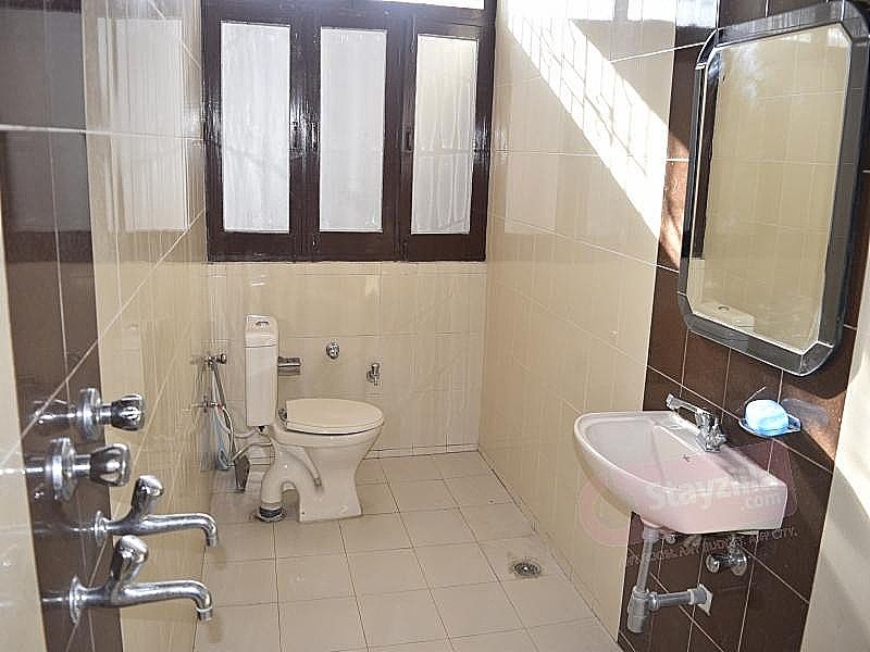 Deluxe Three Bedded Room