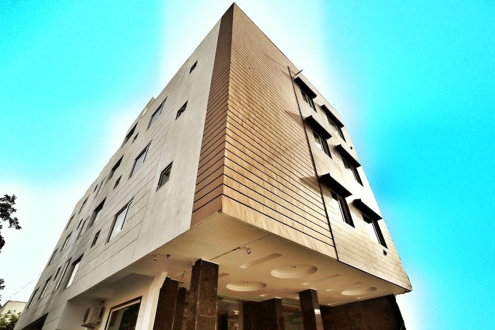 undefined Hotel Aerocity Purple Orchid 7