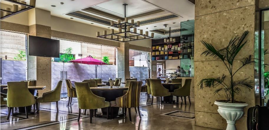 Food & Dining