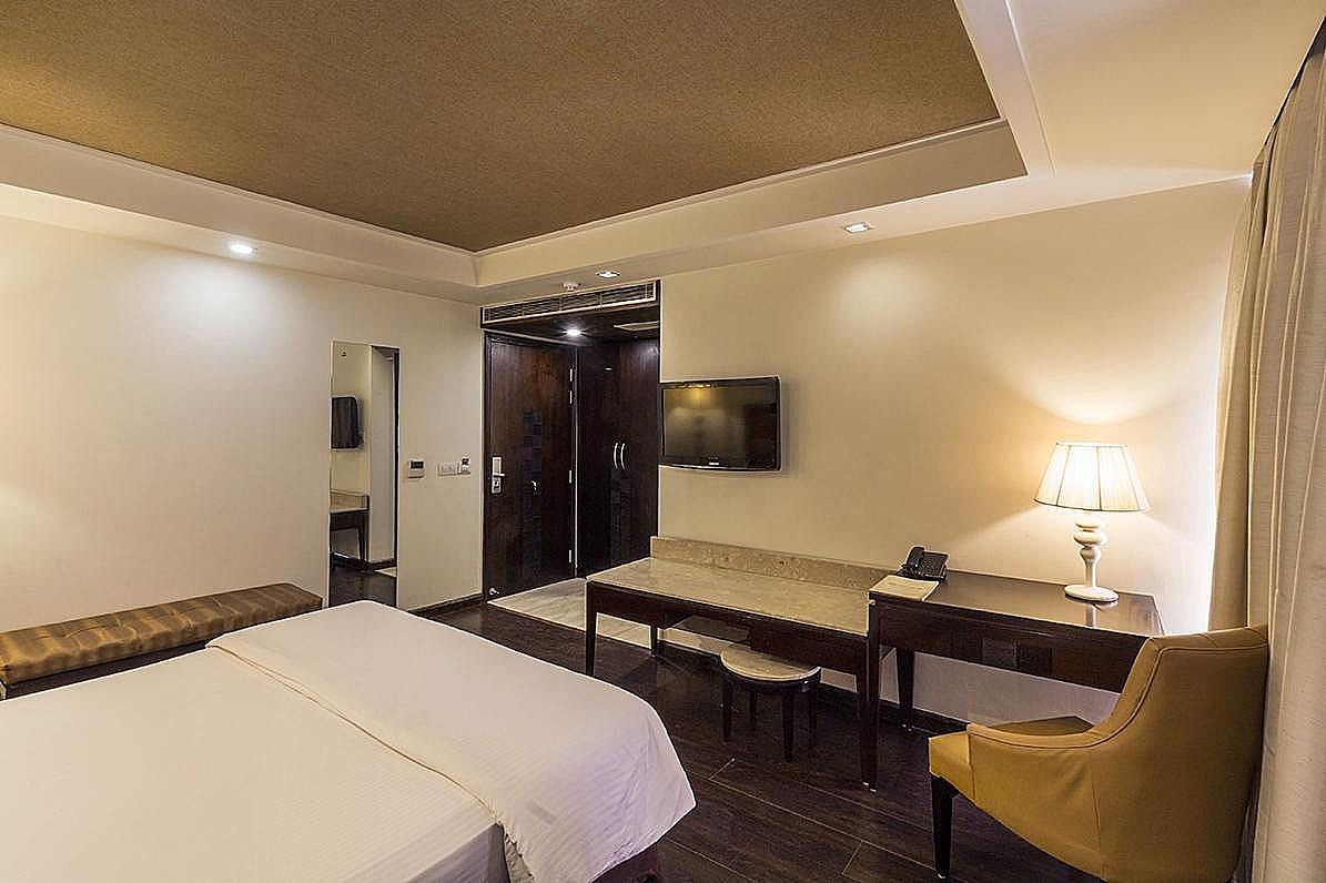 Madhuban Hotel Deluxe Room